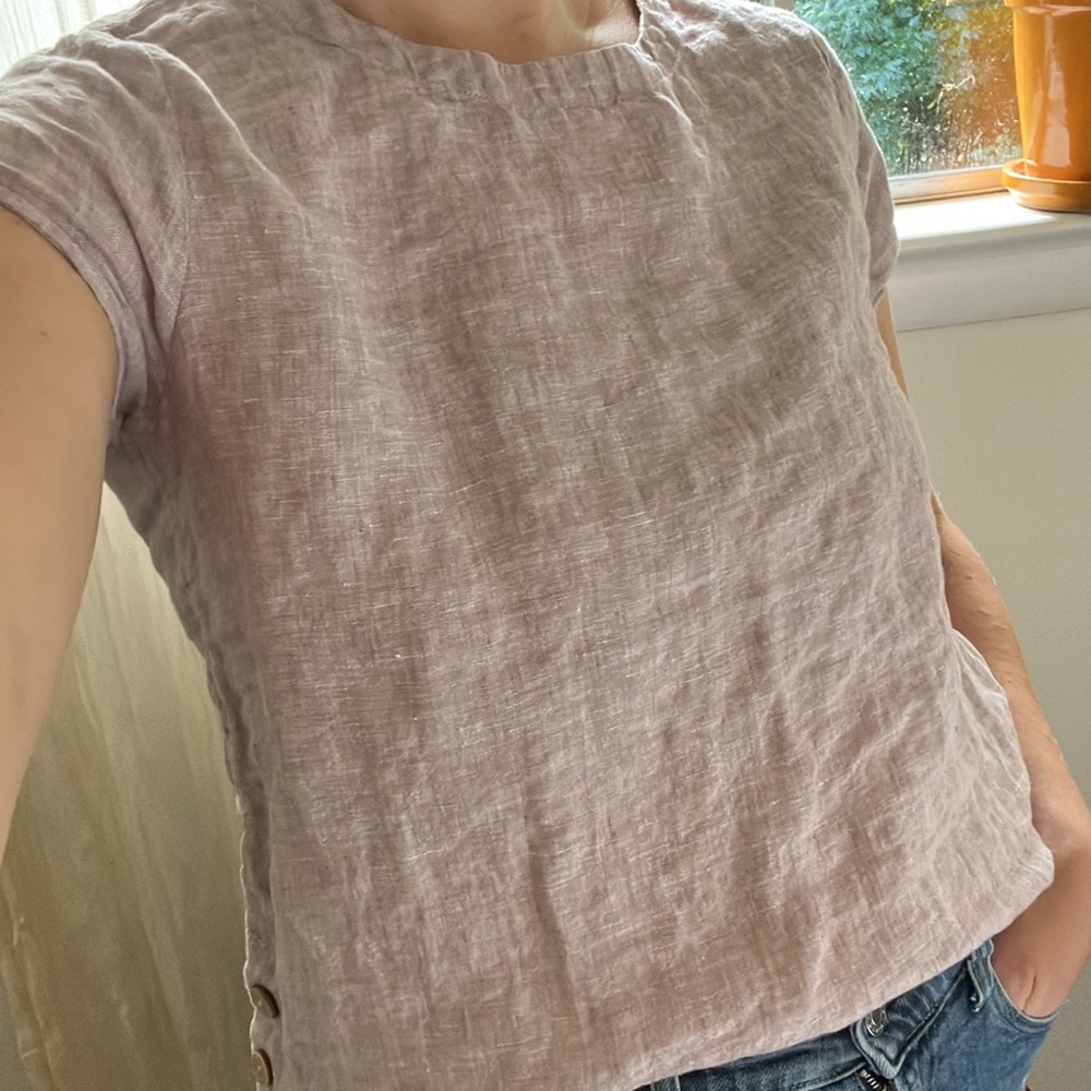 100% linen Cynthia rowley top. Size small